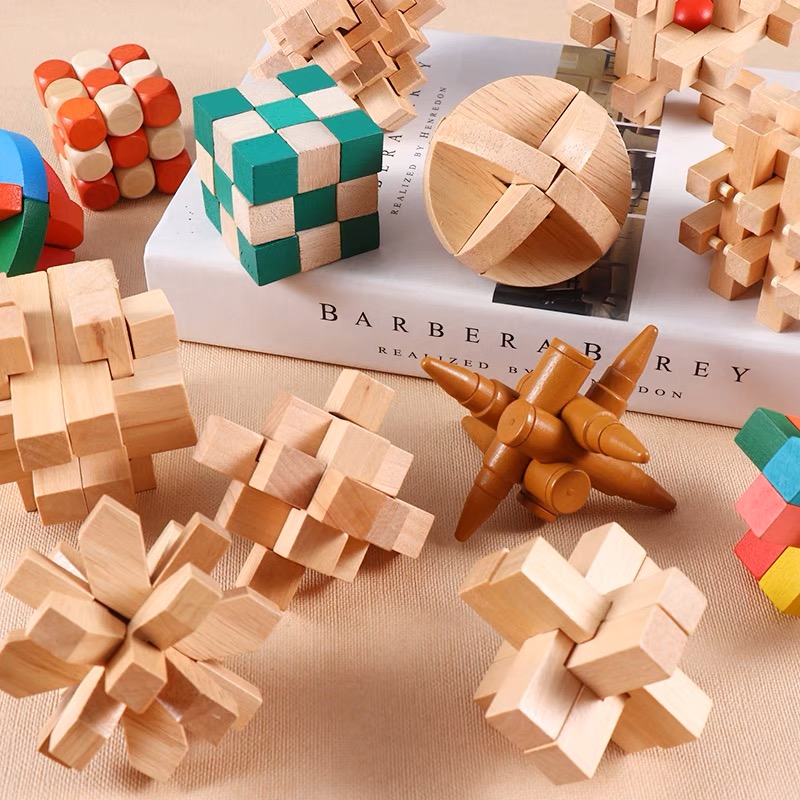 लकड़ी के पहेली सेट की शाश्वत अपील